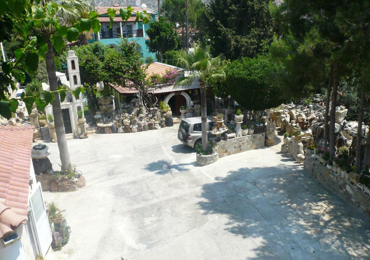 Greenfields Country Club ลิมาซอล ภายนอก รูปภาพ